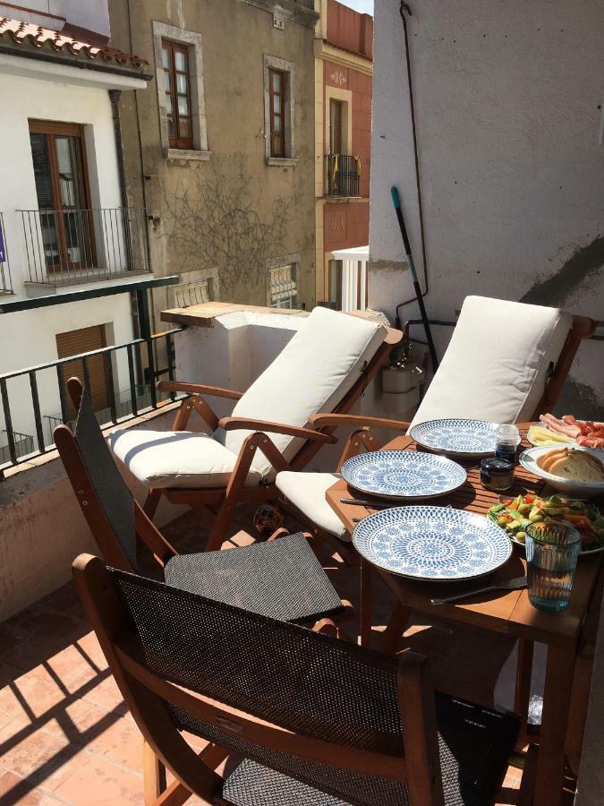 Apartment 2 Bedroom In The Old Town, Close To The