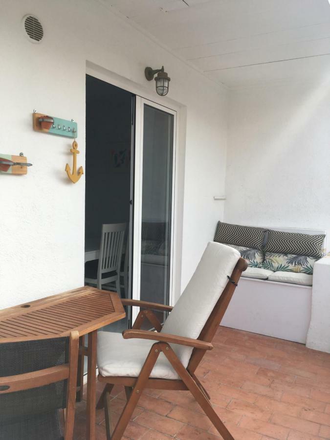 Apartment 2 Bedroom In The Old Town, Close To The *